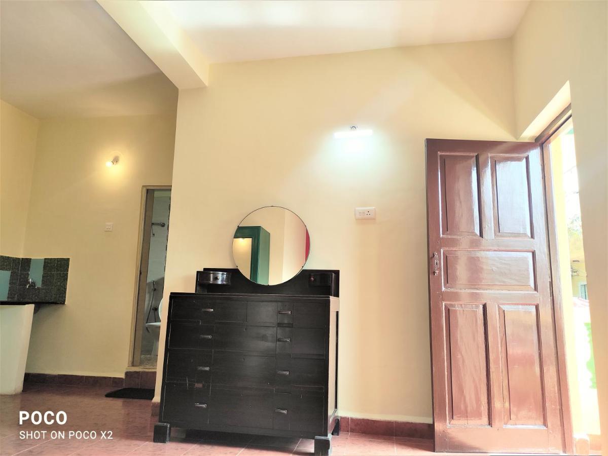 Monte Villa Guest House Candolim Exterior photo
