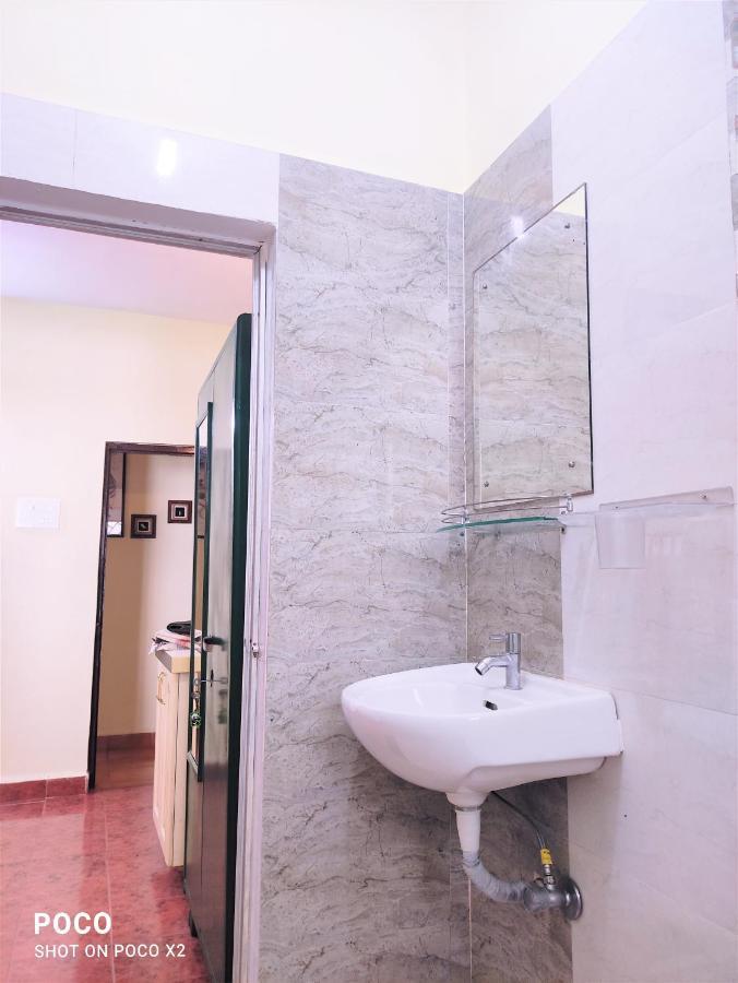 Monte Villa Guest House Candolim Exterior photo